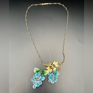 Intricate Art Noveau Piddily Links Grapevine Necklace